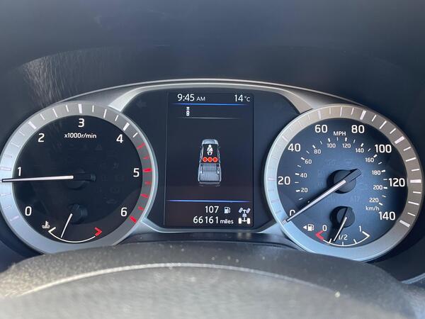 Nissan Navara 2.3 dCi Tekna 4WD Euro 6 (s/s) 4dr