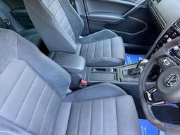 Volkswagen Golf 2.0 TSI R DSG 4Motion Euro 6 (s/s) 5dr at 10th