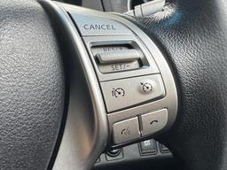 Nissan Navara 2.3 dCi Tekna Auto 4WD Euro 6 4dr at 34th