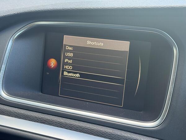 Volvo V40 Cross Country 1.5 T3 Pro Auto Euro 6 (s/s) 5dr