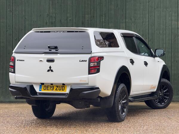 Mitsubishi L200 2.4 DI-D DC Challenger Auto 4WD Euro 6 4dr