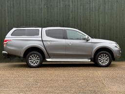 Mitsubishi L200 2.4 DI-D DC Barbarian Auto 4WD Euro 6 4dr at 20th