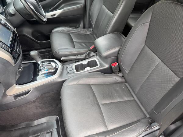 Nissan Navara 2.3 dCi Tekna Auto 4WD Euro 6 4dr