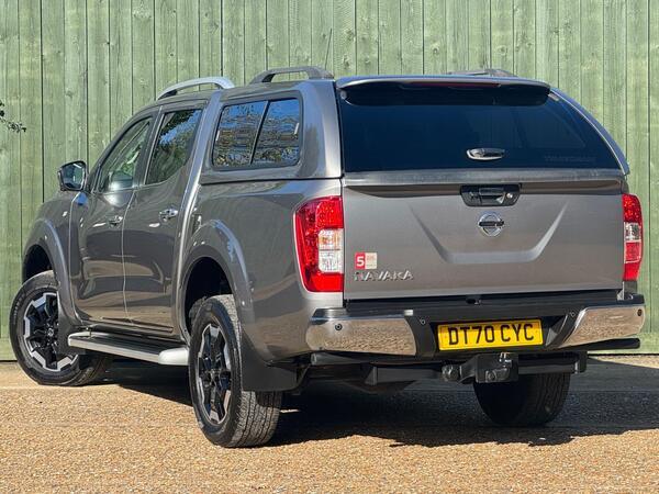 Nissan Navara 2.3 dCi Tekna 4WD Euro 6 (s/s) 4dr