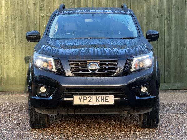 Nissan Navara 2.3 dCi N-Guard Auto 4WD Euro 6 4dr