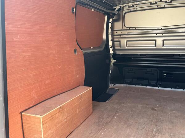 Renault Trafic 2.0 dCi Blue SL30 Extra Sport L1 H1 Euro 6 (s/s) 5dr