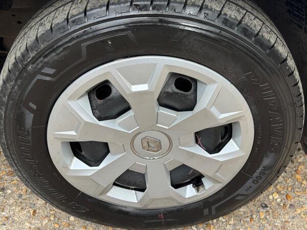 Renault Trafic 2.0 dCi Blue SL28 Business+ L1 H1 Euro 6 (s/s) 5dr