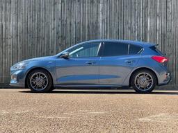 Ford Focus 1.5 EcoBlue ST-Line Euro 6 (s/s) 5dr at 11th
