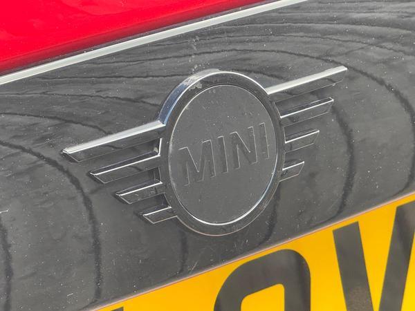 MINI Hatch 2.0 Cooper S Sport Steptronic Euro 6 (s/s) 3dr