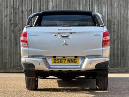 Mitsubishi L200 2.4 DI-D DC Barbarian 4WD Euro 6 4dr at 33th