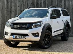 Nissan Navara 2.3 dCi Tekna Auto 4WD Euro 6 4dr at 5th