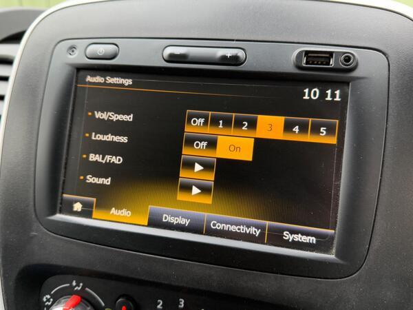 Renault Trafic 2.0 dCi ENERGY 28 Sport SWB Standard Roof Euro 6 (s/s) 5dr