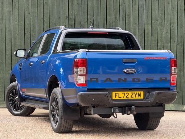Ford Ranger 2.0 EcoBlue Stormtrak Pickup Double Cab 4dr Diesel Auto 4WD Euro 6 (s/s) (213 ps)