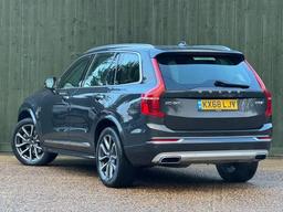 Volvo XC90 2.0 D5 PowerPulse Inscription Auto 4WD Euro 6 (s/s) 5dr at 12th