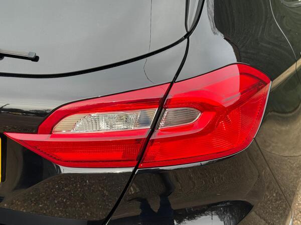 Ford Fiesta 1.0T EcoBoost ST-Line Euro 6 (s/s) 5dr