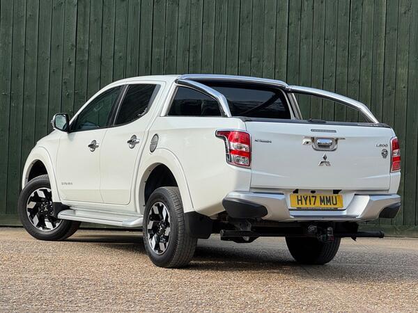 Mitsubishi L200 2.4 DI-D DC Barbarian Auto 4WD Euro 6 4dr