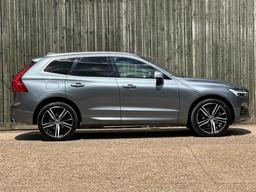 Volvo XC60 2.0 T5 R-Design Auto AWD Euro 6 (s/s) 5dr at 21th