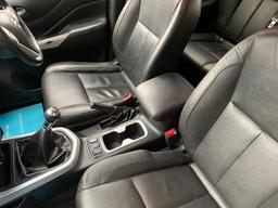Nissan Navara 2.3 dCi Tekna 4WD Euro 6 (s/s) 4dr at 29th