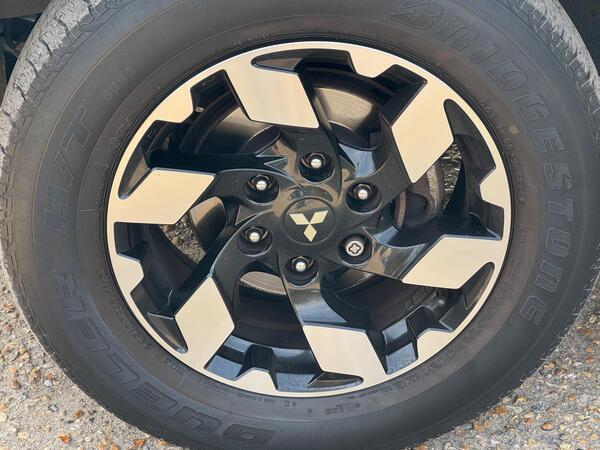 Mitsubishi L200 2.4 DI-D DC Barbarian Auto 4WD Euro 6 4dr