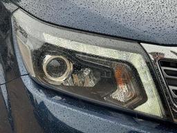Nissan Navara 2.3 dCi Tekna Auto 4WD Euro 6 4dr at 34th
