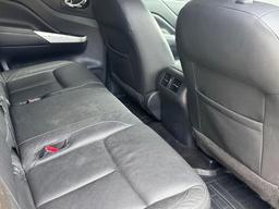 Nissan Navara 2.3 dCi Tekna 4WD Euro 6 (s/s) 4dr at 14th