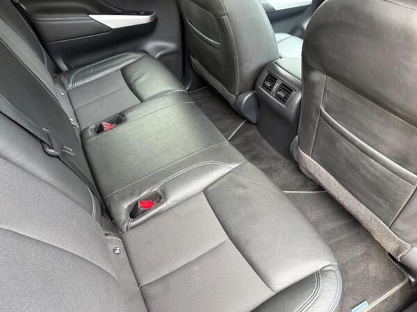 Nissan Navara 2.3 dCi N-Guard Auto 4WD Euro 6 4dr