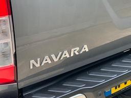 Nissan Navara 2.3 dCi Tekna 4WD Euro 6 (s/s) 4dr at 42th