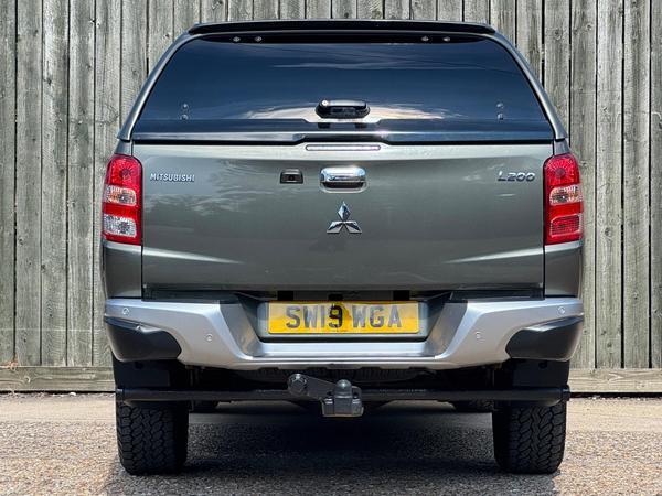 Mitsubishi L200 2.4 DI-D DC Warrior 4WD Euro 6 4dr