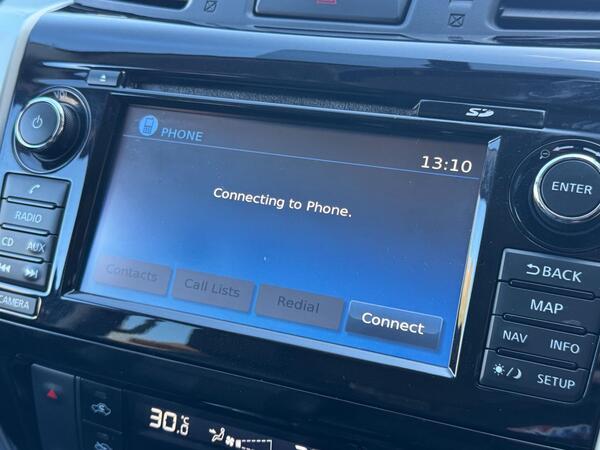 Nissan Navara 2.3 dCi Tekna Auto 4WD Euro 6 4dr