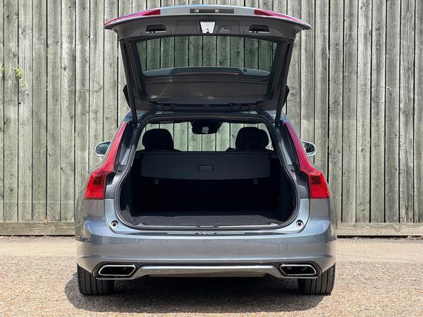 Volvo V90 2.0 D4 R-Design Auto Euro 6 (s/s) 5dr