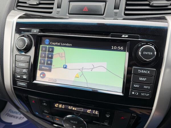 Nissan Navara 2.3 dCi Tekna Auto 4WD Euro 6 4dr