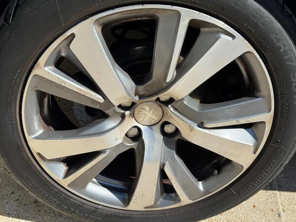 Peugeot 2008 1.6 BlueHDi Allure Euro 6 5dr