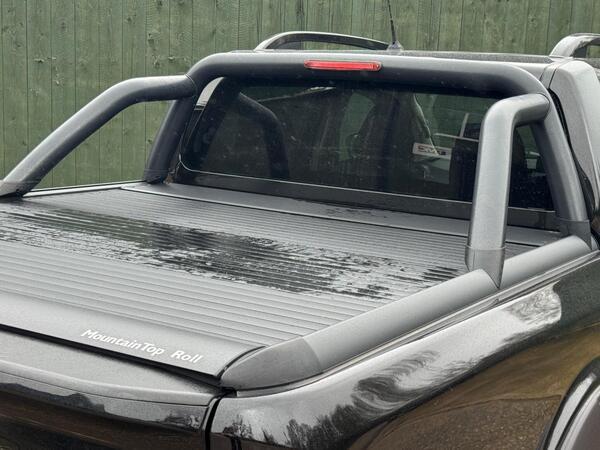 Nissan Navara 2.3 dCi N-Guard Auto 4WD Euro 6 4dr