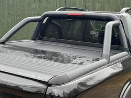 Nissan Navara 2.3 dCi N-Guard Auto 4WD Euro 6 4dr at 54th