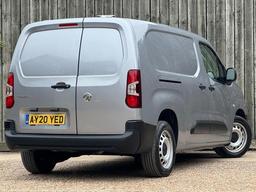 Vauxhall Combo 1.5 Turbo D 2300 Edition L2 H1 Euro 6 (s/s) 4dr at 3th