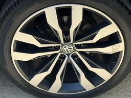 Volkswagen Tiguan 2.0 TDI R-Line DSG 4Motion Euro 6 (s/s) 5dr at 60th