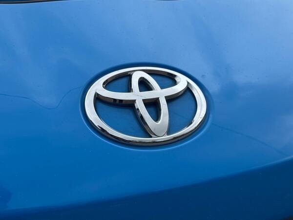 Toyota GT86 2.0 Boxer D-4S Club Series Blue Edition Euro 6 2dr