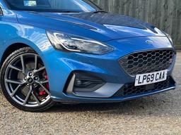 Ford Focus 2.3T EcoBoost ST Euro 6 (s/s) 5dr at 10th