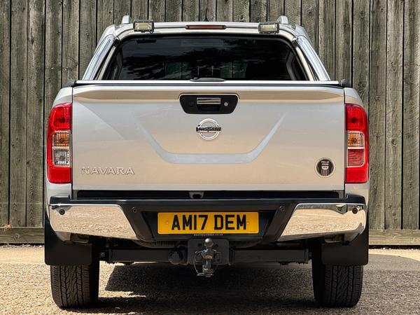 Nissan Navara 2.3 dCi Tekna Auto 4WD Euro 6 4dr