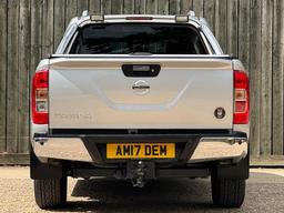 Nissan Navara 2.3 dCi Tekna Auto 4WD Euro 6 4dr at 56th