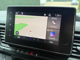 Renault Trafic 2.0 dCi Blue LL30 Sport Crew Van L2 H1 Euro 6 (s/s) 6dr at 19th