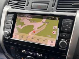 Nissan Navara 2.3 dCi Tekna Auto 4WD Euro 6 4dr at 21th