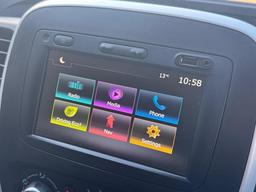 Renault Trafic 2.0 dCi ENERGY 30 Sport LWB Standard Roof Euro 6 (s/s) 5dr at 32th
