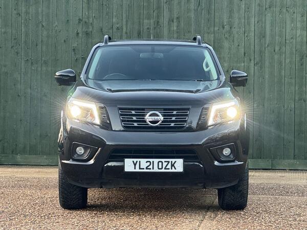 Nissan Navara 2.3 dCi N-Guard Auto 4WD Euro 6 4dr