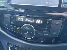 Nissan Navara 2.3 dCi Tekna Auto 4WD Euro 6 4dr at 44th