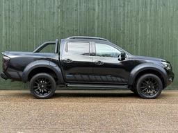 Nissan Navara 2.3 dCi N-Guard Auto 4WD Euro 6 4dr at 20th