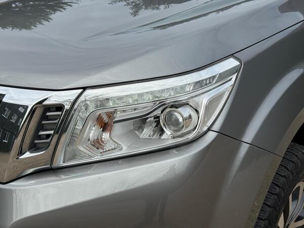 Nissan Navara 2.3 dCi Tekna Auto 4WD Euro 6 4dr