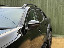 Nissan Navara 2.3 dCi N-Guard Auto 4WD Euro 6 4dr at 39th