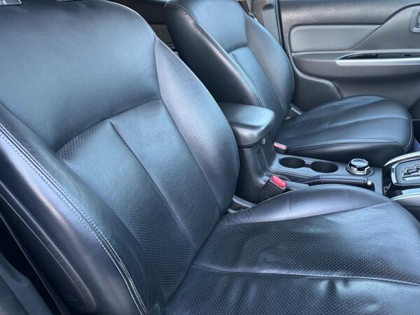 Fiat Fullback 2.4D LX Auto 4WD Euro 6 4dr (Euro 6)