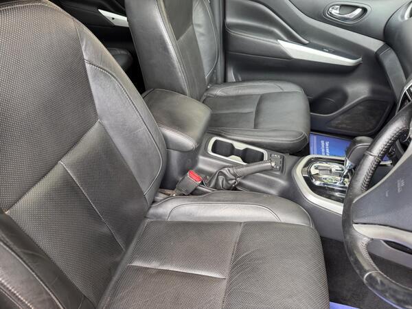 Nissan Navara 2.3 dCi Tekna Auto 4WD Euro 6 4dr
